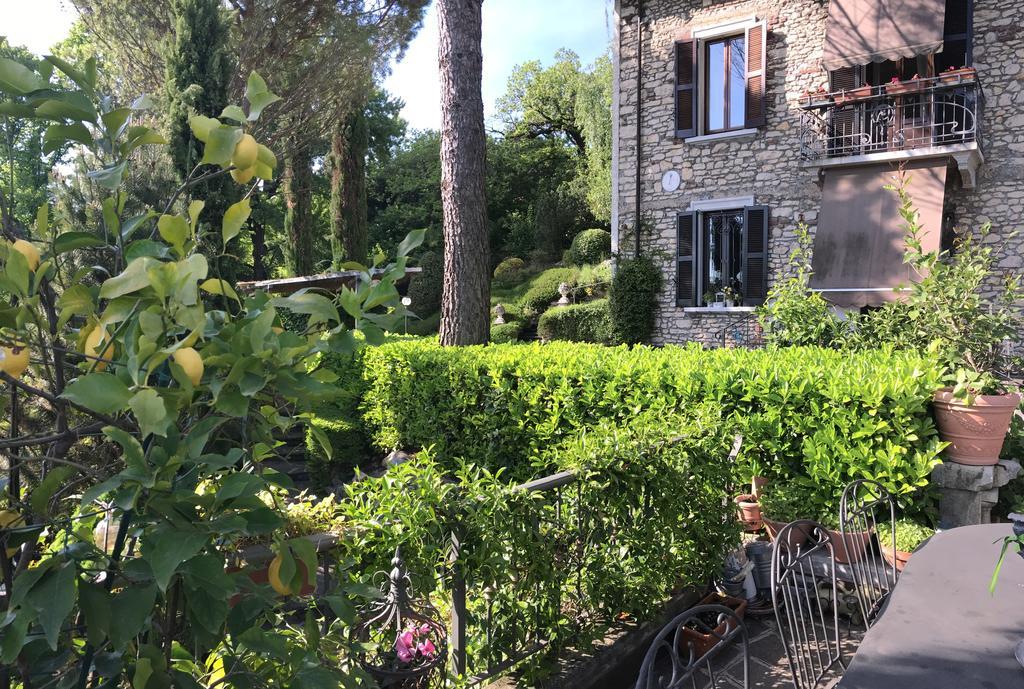 Il Pioppo Antico Apartman Viggiù Kültér fotó